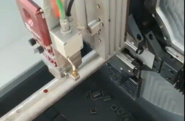 640 (1).gif
